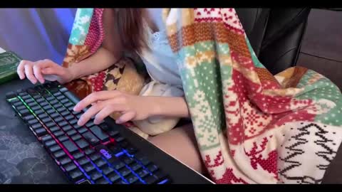 Elisa North online show from January 26, 2025, 10:45 am