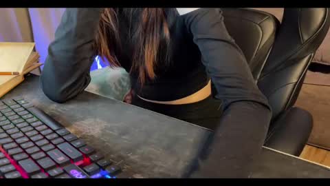 Elisa North online show from January 29, 2025, 11:20 am