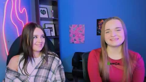 Snapshot of elisa_rise chatting on March 5, 2026, 4:36 pm elisa_rise online show from March 5, 2026, 4:36 pm