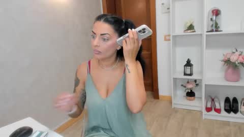 Snapshot of elisabaxter chatting on September 12, 2025, 5:07 am Maria online show from September 12, 2025, 5:07 am