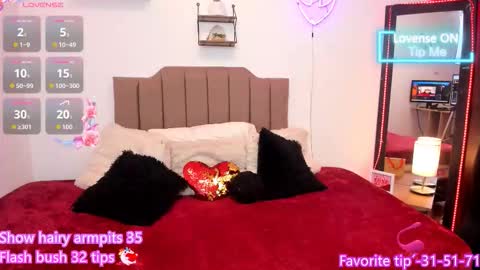 Elizabeth  online show from November 7, 2025, 12:05 pm