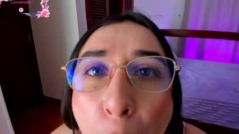 Snapshot of elisabetta_amour chatting on May 24, 2026, 10:20 am Eli online show from May 24, 2026, 10:20 am