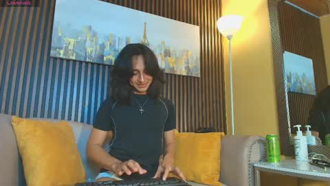 Snapshot of elisasue chatting on April 2, 2026, 11:57 pm Elisa Sue online show from April 2, 2026, 11:57 pm