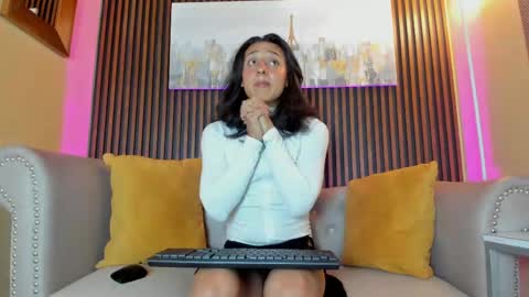 Snapshot of elisasue chatting on May 31, 2026, 2:20 am Elisa Sue online show from May 31, 2026, 2:20 am