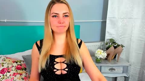 Snapshot of eliseshining chatting on January 28, 2025, 1:05 pm Elise online show from January 28, 2025, 1:05 pm