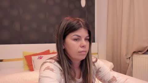 Elly online show from January 6, 2026, 8:01 pm