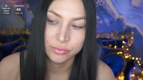 Snapshot of elisevelour chatting on April 7, 2026, 12:05 pm elisevelour online show from April 7, 2026, 12:05 pm