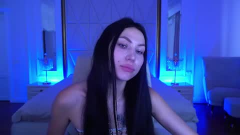 Snapshot of elisevelour chatting on July 18, 2026, 12:20 pm elisevelour online show from July 18, 2026, 12:20 pm