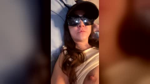 Snapshot of elishacohen33 chatting on March 25, 2026, 10:05 pm elishacohen33 online show from March 25, 2026, 10:05 pm