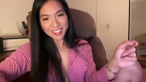 Snapshot of elisse00 chatting on February 3, 2025, 1:09 am elisse00 online show from February 3, 2025, 1:09 am