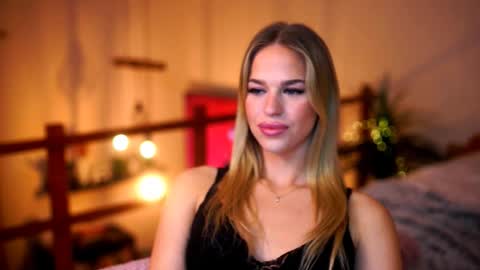 Sunflower  online show from October 30, 2025, 7:14 pm