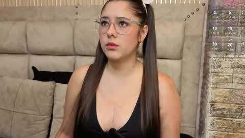 elisvega online show from May 29, 2026, 7:45 pm
