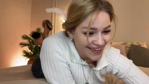 Stephanie online show from December 14, 2025, 5:51 pm