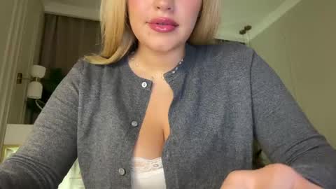 Stephanie online show from May 31, 2026, 10:44 pm