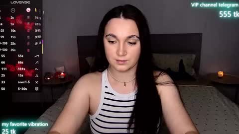Snapshot of eliz_v_ta chatting on September 17, 2025, 8:32 pm Eliz online show from September 17, 2025, 8:32 pm