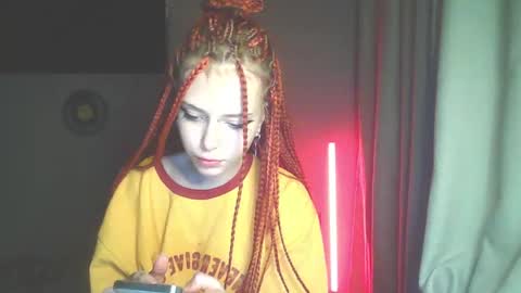 Snapshot of eliza_sadcat chatting on March 5, 2025, 5:18 pm Elizabeth online show from March 5, 2025, 5:18 pm