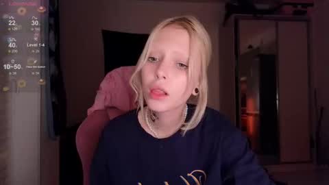 Snapshot of eliza_sadcat chatting on October 12, 2025, 7:13 pm Elizabeth online show from October 12, 2025, 7:13 pm