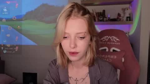 Snapshot of eliza_sadcat chatting on November 29, 2025, 5:16 pm Elizabeth online show from November 29, 2025, 5:16 pm