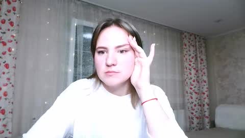 Snapshot of eliza_sin chatting on November 16, 2025, 1:44 am Elizabeth online show from November 16, 2025, 1:44 am