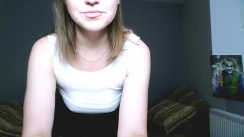 Snapshot of eliza_sin chatting on November 30, 2025, 9:24 am Elizabeth online show from November 30, 2025, 9:24 am