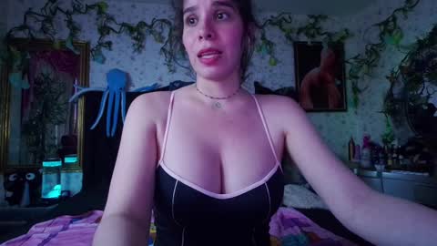 Elizabeth online show from February 18, 2025, 8:14 pm