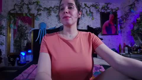 Elizabeth online show from March 4, 2025, 10:38 pm