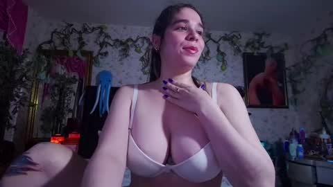 Elizabeth online show from September 30, 2025, 10:20 am