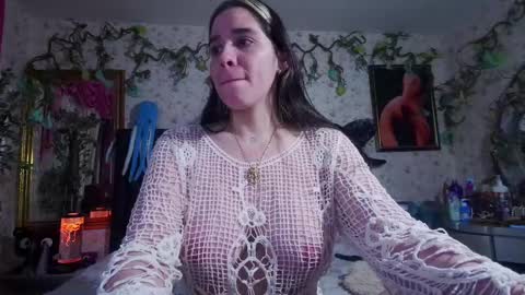 Elizabeth online show from October 5, 2025, 10:35 am