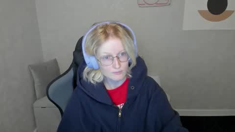 Snapshot of elizabeth_harpper chatting on September 12, 2025, 12:22 am Elizabeth online show from September 12, 2025, 12:22 am