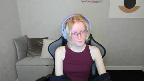 Snapshot of elizabeth_harpper chatting on September 24, 2025, 2:04 am Elizabeth online show from September 24, 2025, 2:04 am