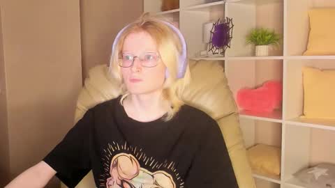 Snapshot of elizabeth_harpper chatting on November 3, 2025, 1:08 am Elizabeth online show from November 3, 2025, 1:08 am