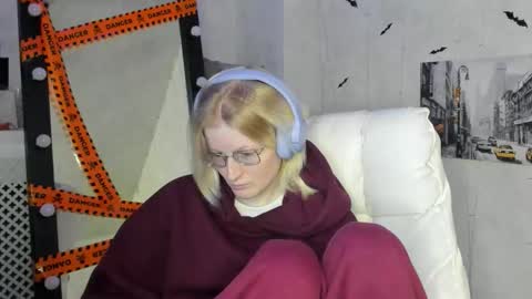 Snapshot of elizabeth_harpper chatting on November 12, 2025, 2:23 am Elizabeth online show from November 12, 2025, 2:23 am