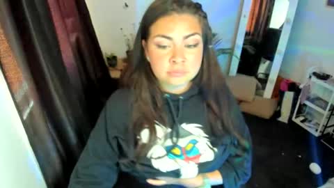 Elizabeth Martinez online show from March 25, 2026, 5:19 pm