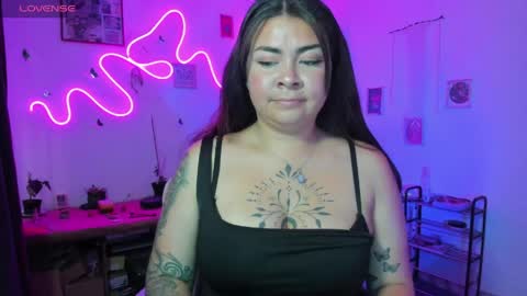 Elizabeth Martinez online show from April 16, 2026, 2:40 pm