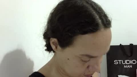 Elizabeth Martinez  online show from November 4, 2025, 6:51 pm