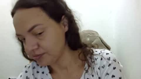 Elizabeth Martinez  online show from November 30, 2025, 3:05 pm