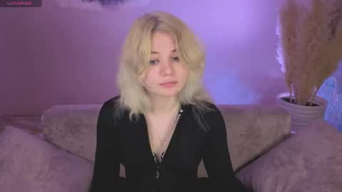 Elizabeth online show from May 29, 2026, 2:31 am