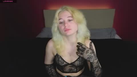 Elizabeth online show from May 30, 2026, 7:33 pm
