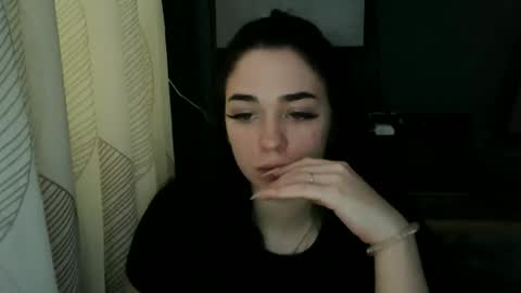 Snapshot of elizabeth_xi chatting on October 13, 2025, 11:32 am elizabeth_xi online show from October 13, 2025, 11:32 am