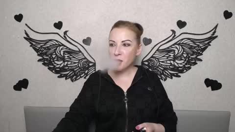 ElizabethSho online show from May 16, 2026, 5:45 pm