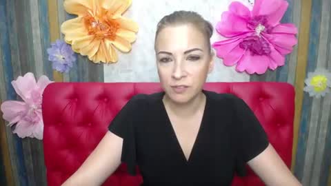 ElizabethSho online show from July 13, 2026, 6:00 pm