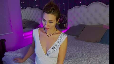 Snapshot of elizamayers chatting on January 31, 2025, 3:52 am Linda online show from January 31, 2025, 3:52 am