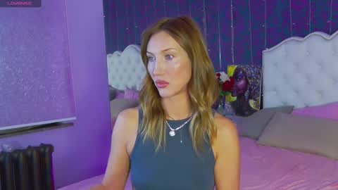 Snapshot of elizamayers chatting on March 6, 2025, 8:59 pm Linda online show from March 6, 2025, 8:59 pm