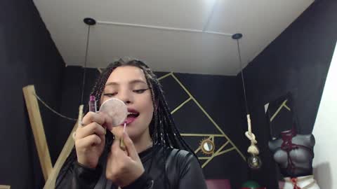 Snapshot of elizatex chatting on December 6, 2024, 9:46 pm online show from December 6, 2024, 9:46 pm