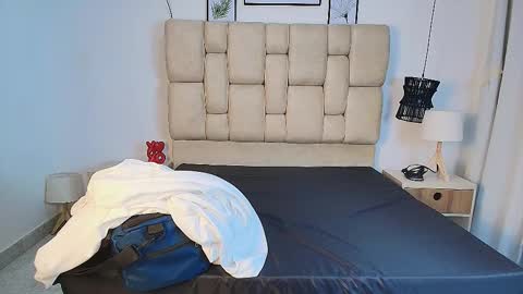 Eliza online show from September 12, 2025, 11:54 am