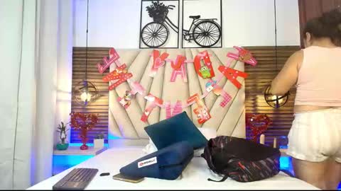 Eliza online show from September 15, 2025, 12:05 pm