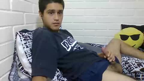 El Ray online show from November 17, 2025, 4:29 am