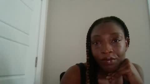 Snapshot of ella5eju chatting on September 14, 2025, 7:24 pm GFE online show from September 14, 2025, 7:24 pm