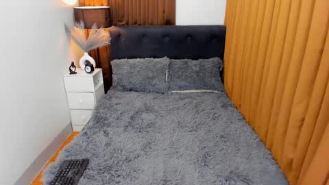 Ella online show from December 27, 2024, 4:54 pm