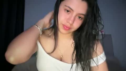 Snapshot of ella_aq chatting on July 8, 2026, 5:56 am Ella online show from July 8, 2026, 5:56 am